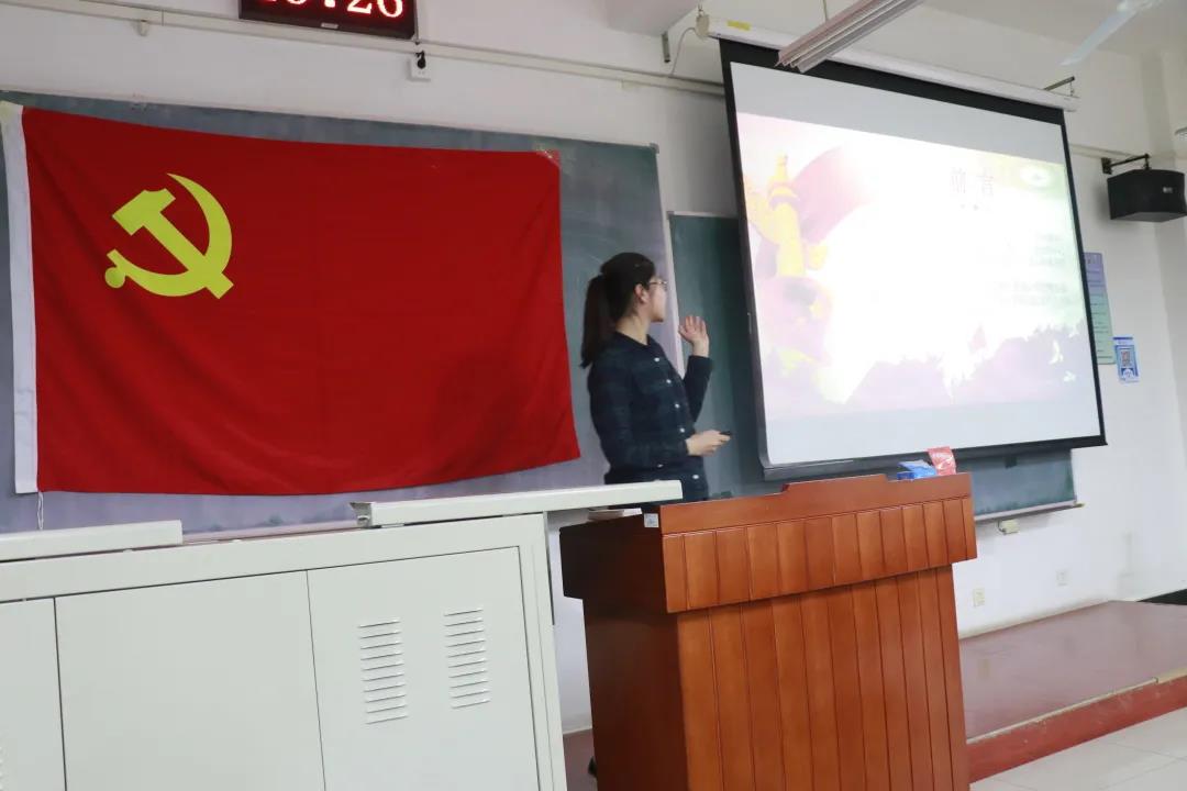 1ff5daae152c4c66b012c923f2829ff4.jpg